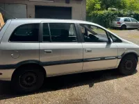 Gebraucht Opel Zafira 125 PS (91 kW) 2003 Silber Van / Kleinbus