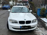 Gebraucht BMW 116 122 PS (89 kW) 2009 Weiß Kleinwagen