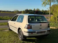 Second-hand VW Golf IV 75 CP (55 kW) 2000 Argintiu Hatchback