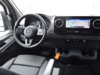 Gebraucht Mercedes Sprinter 190 PS (139 kW) 2023 Silber Van