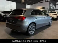 Gebraucht Mercedes A200 163 PS (119 kW) 2020 Grau metallic Limousine