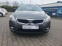Gebraucht Kia Ceed Sportswagon 90 PS (66 kW) 2011 Grau Kombi