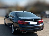 Gebraucht BMW 740 Performance 320 PS (235 kW) 2018 Blau Limousine