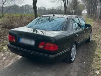 Gebraucht Mercedes E420 Avantgarde 279 PS (205 kW) 1997 Grün Limousine