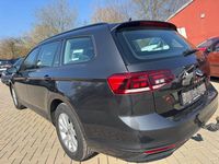 Gebraucht VW Passat 150 PS (110 kW) 2020 Grau Kombi