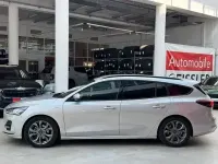 Gebraucht Ford Focus ST-Line X 235 PS (172 kW) 2024 Silber Limousine