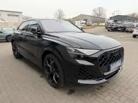 Gebraucht Audi RS Q8 Performance 640 PS (470 kW) 2025 Mythosschwarz metallic SUV