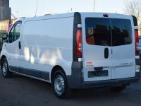 Gebraucht Opel Vivaro 114 PS (83 kW) 2011 Weiß Van / Kleinbus