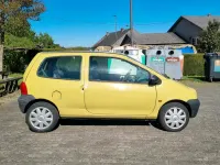 Używany Renault Twingo 58 KM (42 kW) 2001 Żółty Hatchback