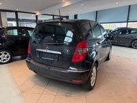 Gebraucht Mercedes A160 95 PS (69 kW) 2011 Schwarz Limousine