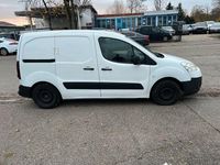 Gebraucht Peugeot Partner 75 PS (55 kW) 2013 Weiß Van / Kleinbus