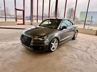 Gebraucht Audi A1 S-Line 185 PS (136 kW) 2011 Grau Kleinwagen