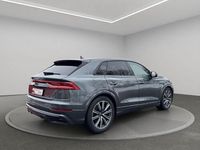 Gebraucht Audi Q8 S-Line 286 PS (210 kW) 2023 Daytonagrau perleffekt SUV