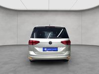 Gebraucht VW Touran Move 150 PS (110 kW) 2023 Ivory silver metallic Van / Kleinbus