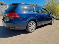 Gebraucht VW Passat 140 PS (102 kW) 2012 Blau Kombi