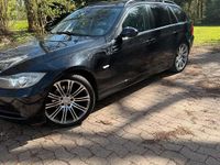 Gebraucht BMW 320 177 PS (130 kW) 2008 Schwarz Kombi