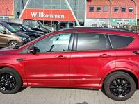Gebraucht Ford Kuga ST-Line 182 PS (133 kW) 2018 Rot SUV