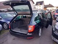 Gebraucht Skoda Superb Exclusive 170 PS (125 kW) 2015 Schwarzmagic perleffekt Kombi