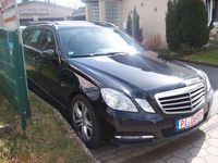 Gebraucht Mercedes E220 199 PS (146 kW) 2011 Schwarz Kombi
