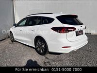 Gebraucht Ford Focus ST-Line 155 PS (114 kW) 2024 Weiß Kombi