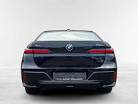Gebraucht BMW 740 299 PS (219 kW) 2026 Carbonschwarz metallic Limousine