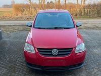 Gebraucht VW Fox 54 PS (39 kW) 2006 Rot Kleinwagen