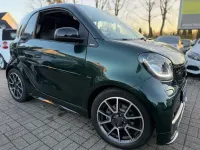 Gebraucht Smart ForTwo Coupé Brabus 90 PS (66 kW) 2018 Grün Coupé