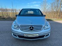 Usata Mercedes B150 95 CV (69 kW) 2006 Argento Monovolume