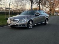 Gebraucht Mercedes E220 170 PS (125 kW) 2009 Grau Limousine