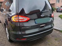 Gebraucht Ford Galaxy 161 PS (118 kW) 2019 Grün Van / Kleinbus