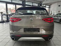 Gebraucht Alfa Romeo Stelvio Super 180 PS (132 kW) 2017 Grau SUV