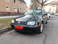 Gebraucht VW Bora 105 PS (77 kW) 2003 Schwarz Kleinwagen