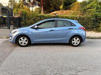 Gebraucht Hyundai i30 Classic 90 PS (66 kW) 2012 Blau Limousine