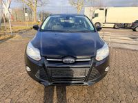 Gebraucht Ford Focus Trend 95 PS (69 kW) 2011 Schwarz Limousine