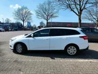 Gebraucht Ford Focus Trend 125 PS (91 kW) 2016 Weiß Kombi