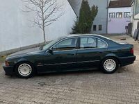 Gebraucht BMW 523 Performance 170 PS (125 kW) 1996 Grün Limousine