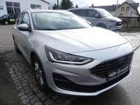 Gebraucht Ford Focus Titanium 120 PS (88 kW) 2022 Silber Limousine