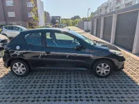 Gebraucht Peugeot 206 Urban Move 60 PS (44 kW) 2011 Schwarz Limousine
