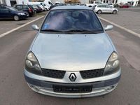 Gebraucht Renault Clio II 82 PS (60 kW) 2002 Grau