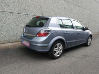 Gebraucht Opel Astra 116 PS (85 kW) 2009 Grau Limousine