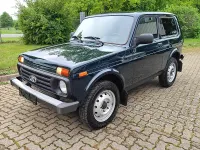 Gebraucht Lada Taiga 83 PS (61 kW) 2017 Grün SUV