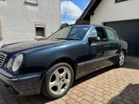 Używany Mercedes E220 Elegance 143 KM (105 kW) 2001 Sedan/Limuzyna