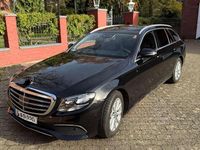 Gebraucht Mercedes E200 Exclusive 184 PS (135 kW) 2017 Schwarz Kombi