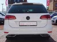 Gebraucht VW Golf VII Highline 150 PS (110 kW) 2019 Weiß Kombi