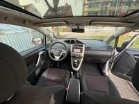 Gebraucht Toyota Verso Edition 147 PS (108 kW) 2010 Weiß Van / Kleinbus