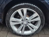 Gebraucht Mercedes E350 252 PS (185 kW) 2013 Blau Kombi