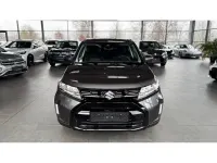 Gebraucht Suzuki Vitara Comfort 110 PS (80 kW) 2025 Titan dark gray metallic (metallic) SUV