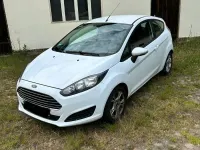 Gebraucht Ford Fiesta 65 PS (47 kW) 2014 Weiß Kleinwagen