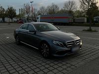 Gebraucht Mercedes E200 197 PS (144 kW) 2019 Andere farben Limousine