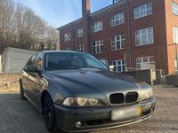 Gebraucht BMW 525 163 PS (119 kW) 2003 Grau Limousine